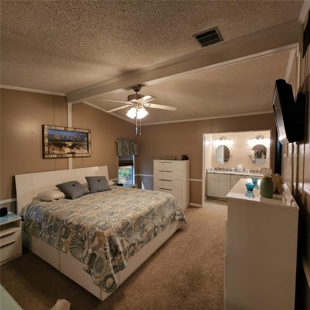 Image 10 of 94 For 38550 Ilex Trail