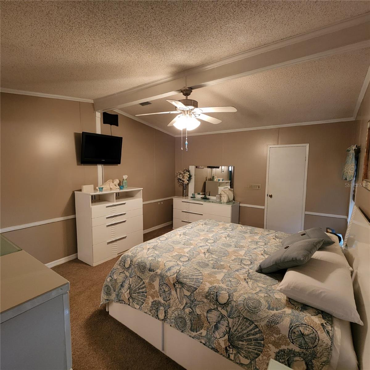 Image 13 of 94 For 38550 Ilex Trail