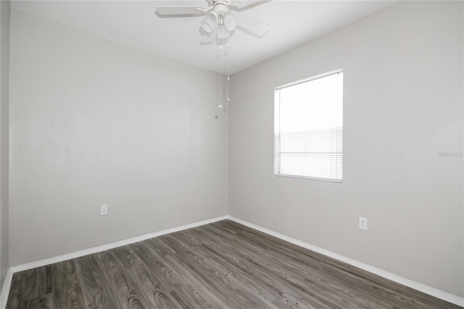 Image 11 of 16 For 6813 Clearview Avenue