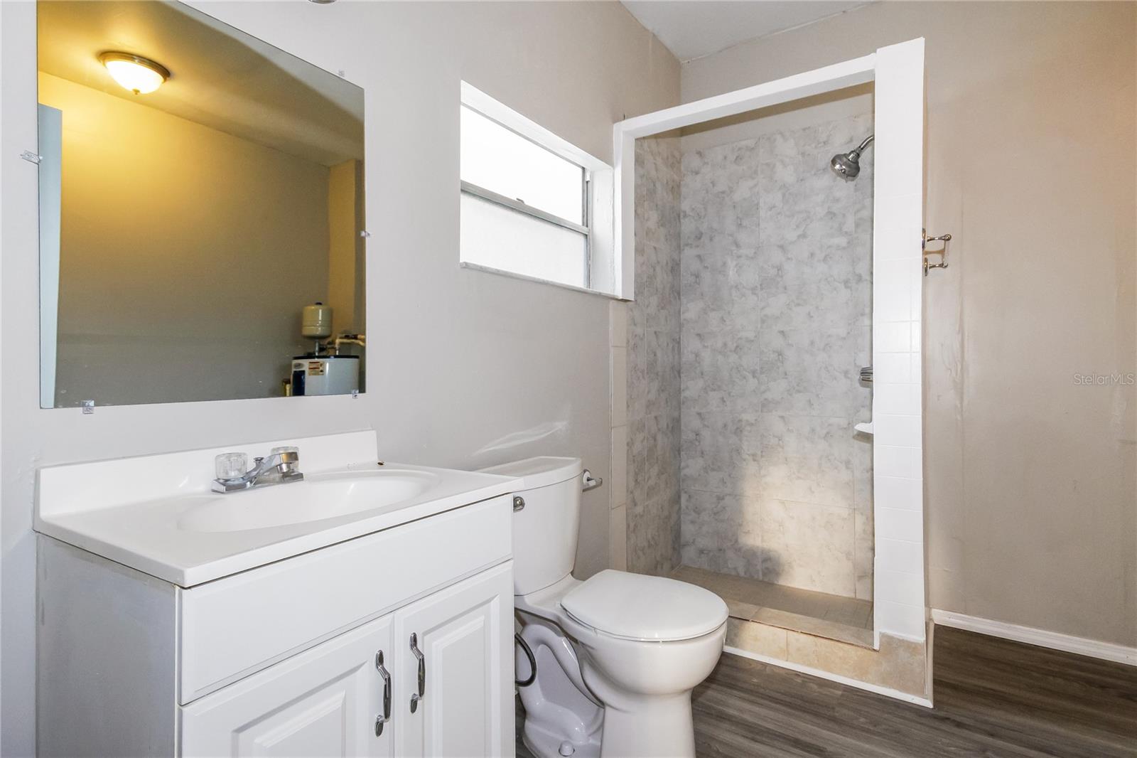 Image 9 of 16 For 6813 Clearview Avenue