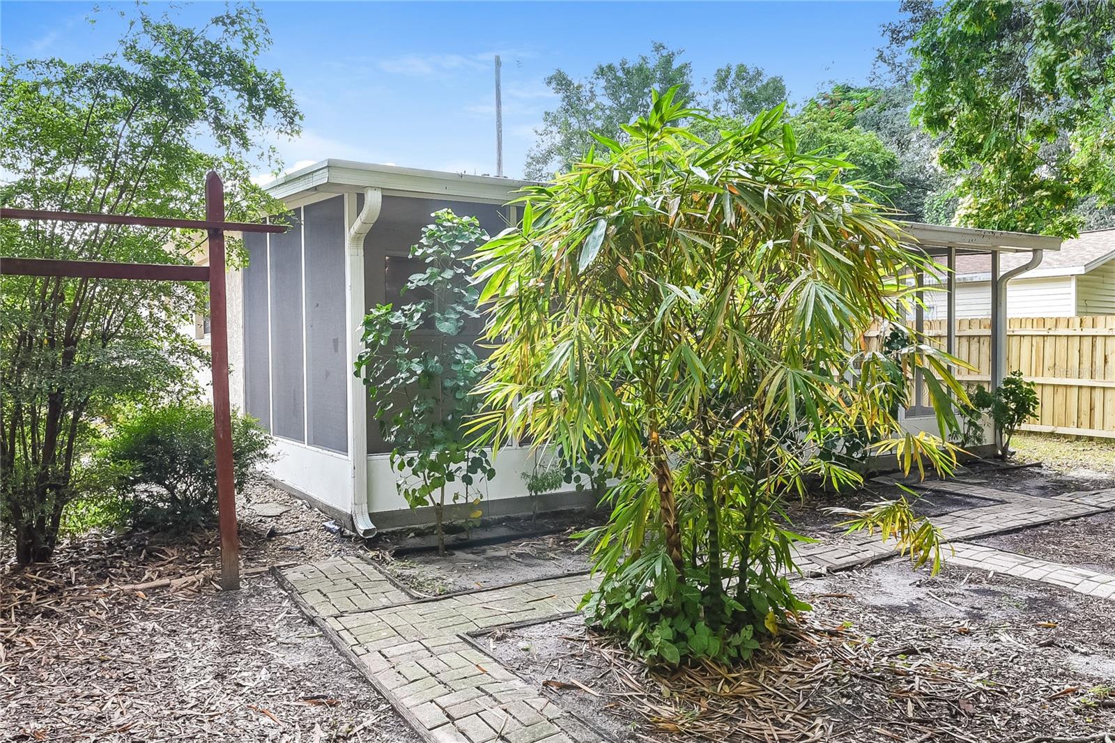 Image 15 of 16 For 604 37th Street W