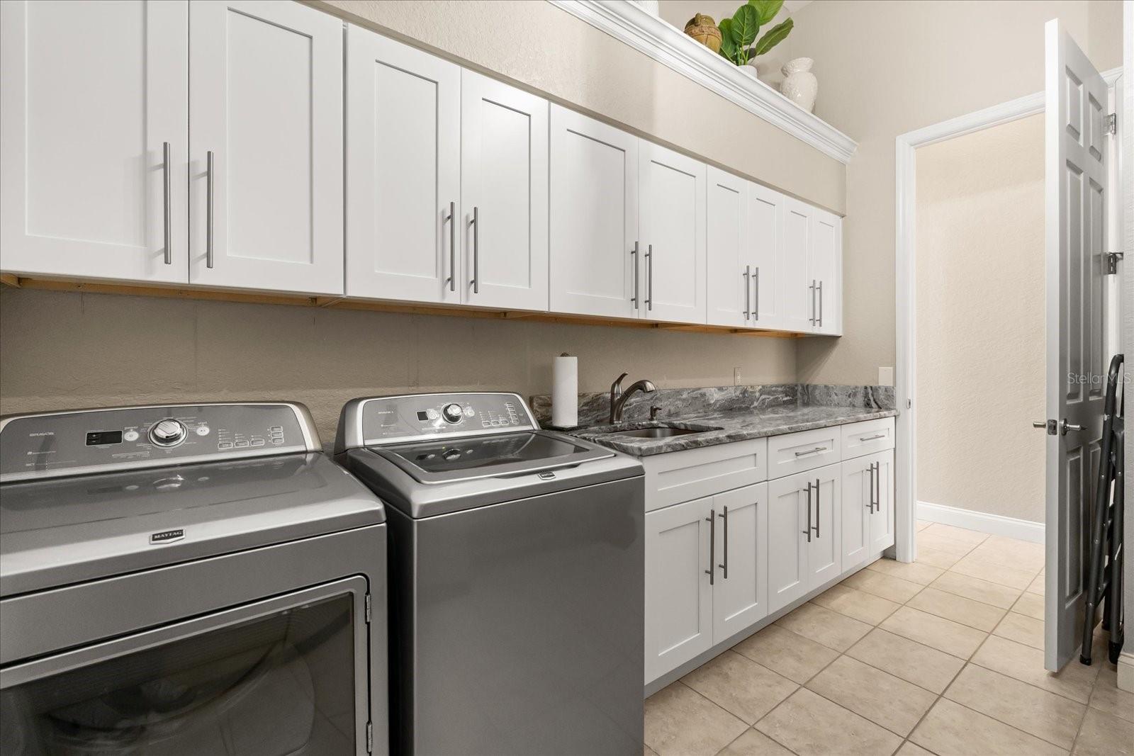 Image 25 of 52 For 2759 Huntington Hills Drive