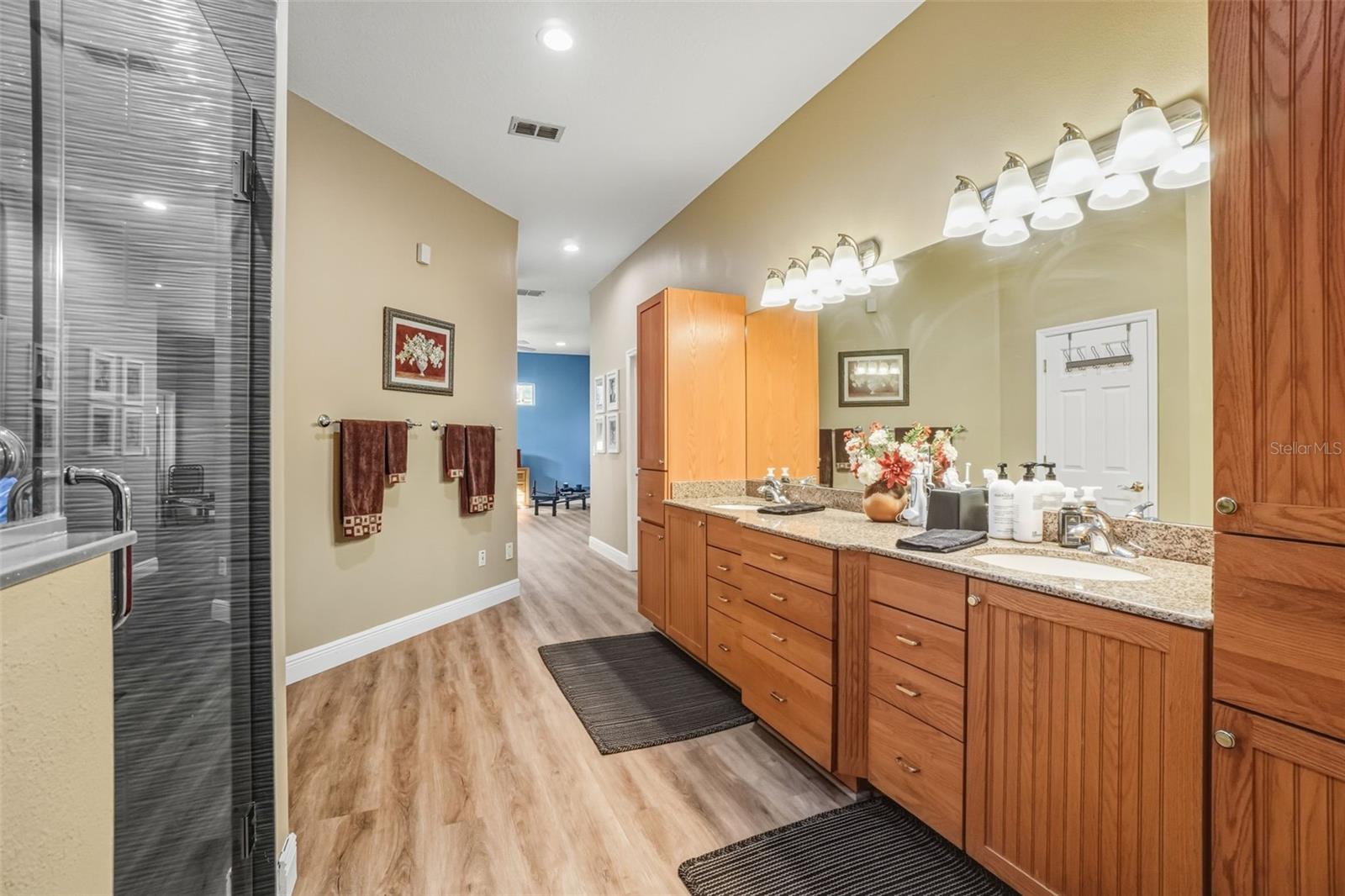 Image 26 of 45 For 2216 County Road 426