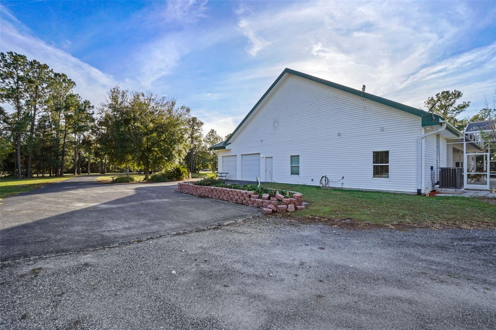 Image 40 of 45 For 2216 County Road 426