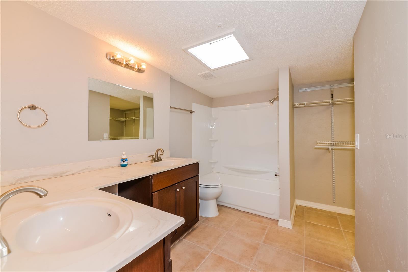 Image 10 of 16 For 2426 Stratford Drive