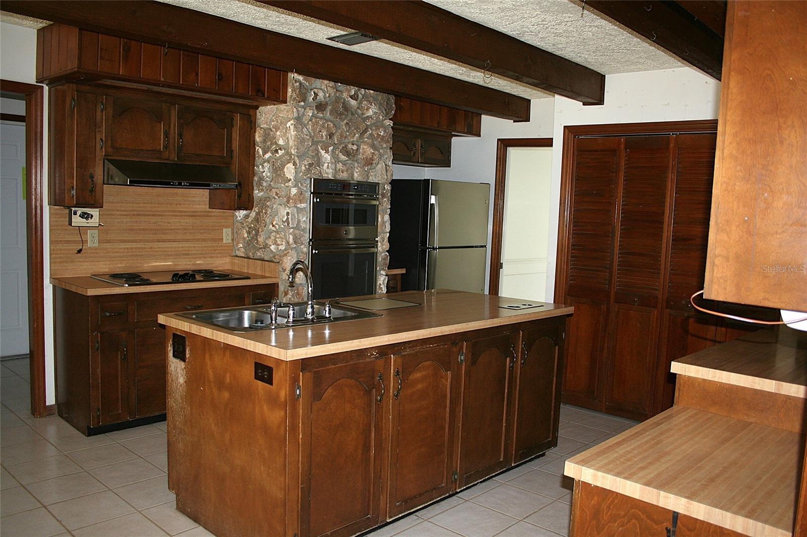 Image 11 of 53 For 122 Wisteria Drive