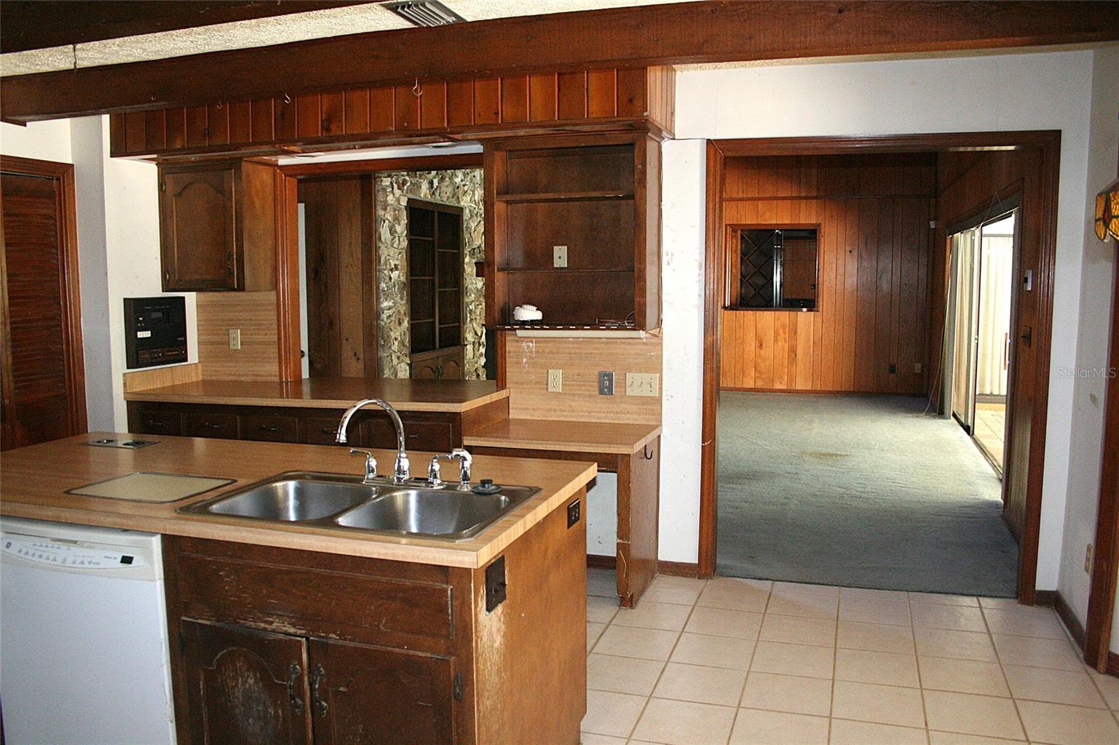 Image 13 of 53 For 122 Wisteria Drive