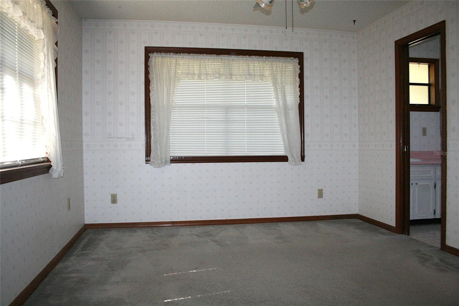 Image 30 of 53 For 122 Wisteria Drive