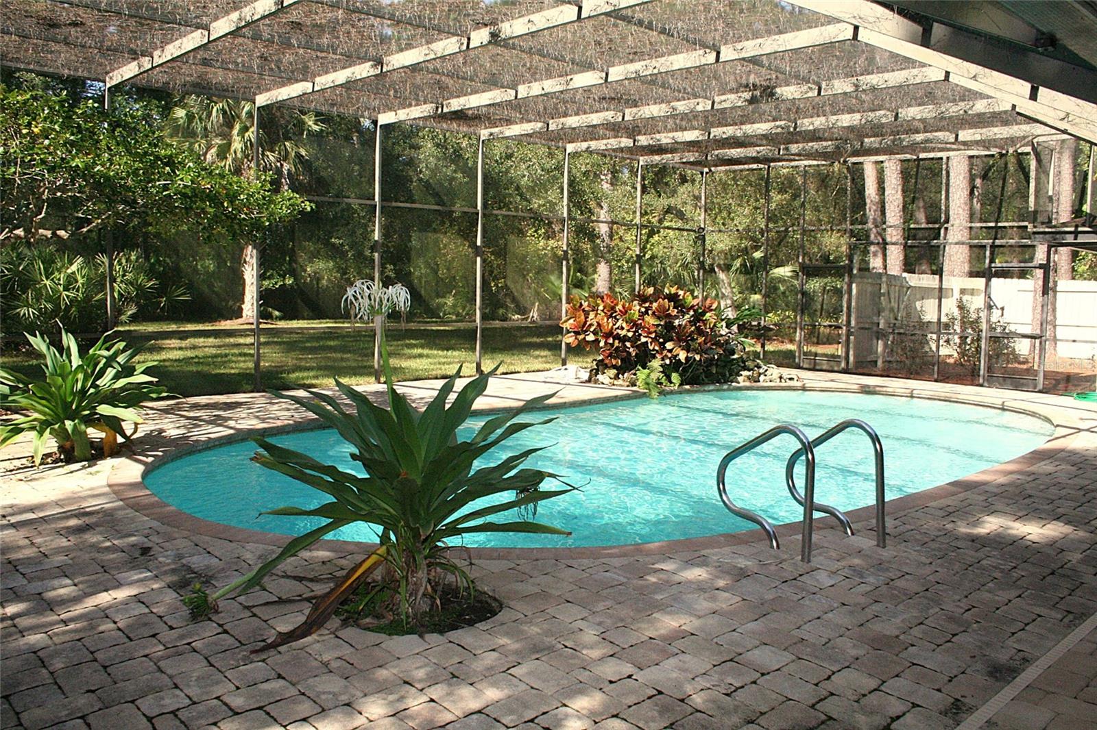 Image 39 of 53 For 122 Wisteria Drive