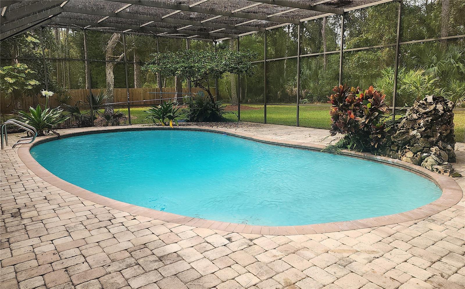 Image 4 of 53 For 122 Wisteria Drive