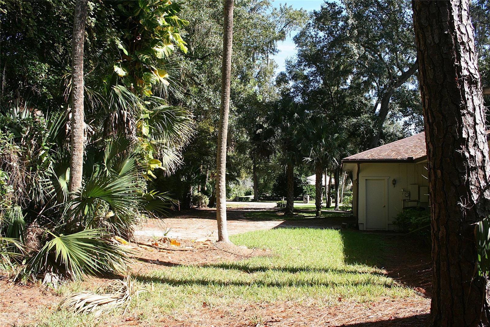 Image 43 of 53 For 122 Wisteria Drive