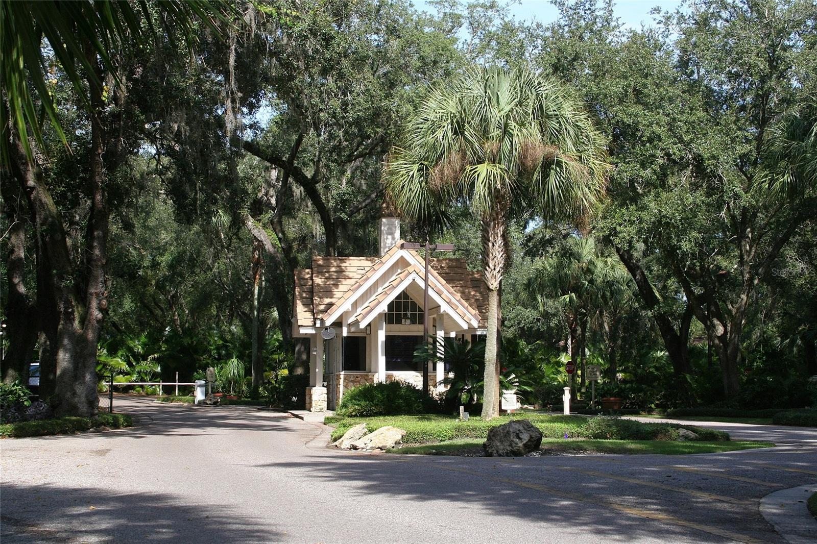 Image 52 of 53 For 122 Wisteria Drive