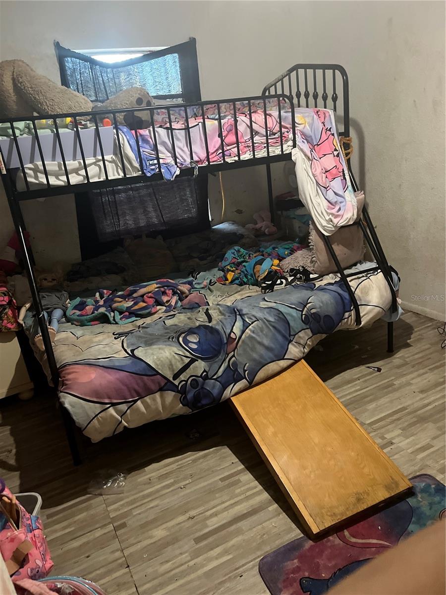 Image 10 of 10 For 9918 Albyar Avenue