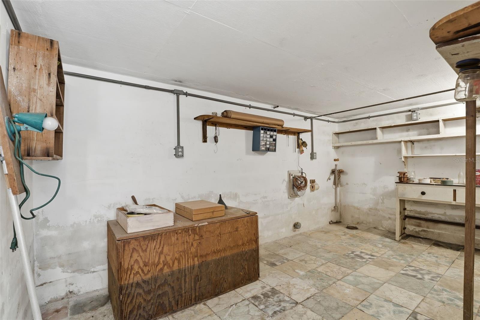 Image 30 of 40 For 457 Elliott Ave.