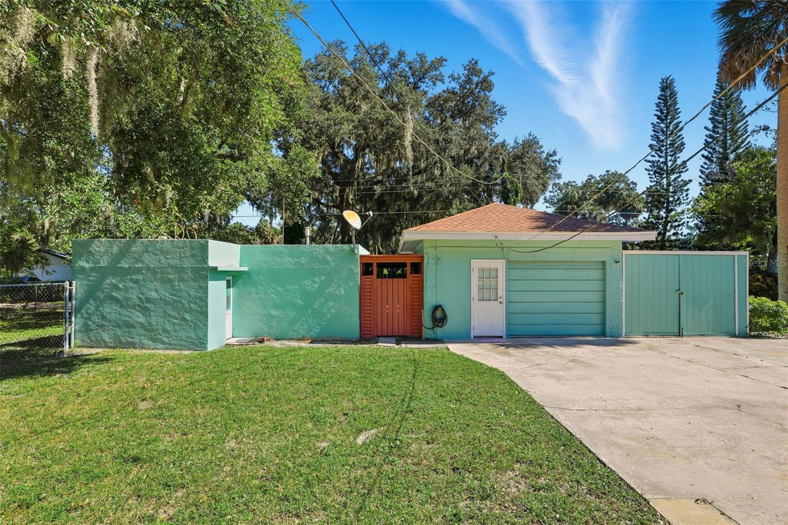 Image 33 of 40 For 457 Elliott Ave.