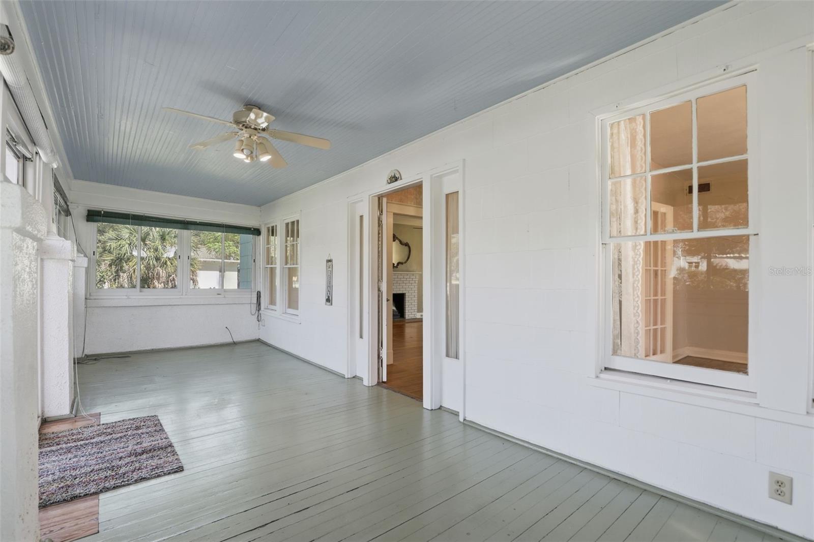 Image 9 of 40 For 457 Elliott Ave.