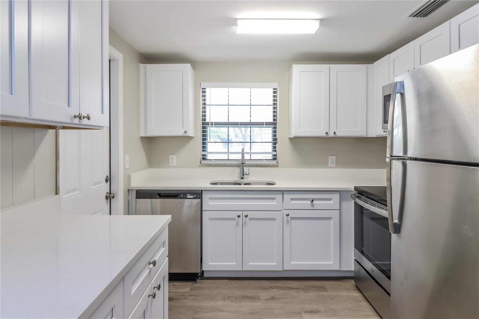 Image 6 of 16 For 3914 Deleuil Avenue