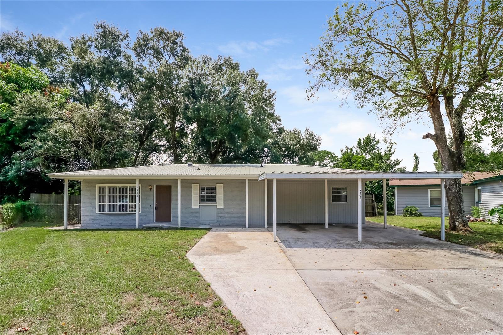 Details for 7303 Willow Park Drive, TAMPA, FL 33637