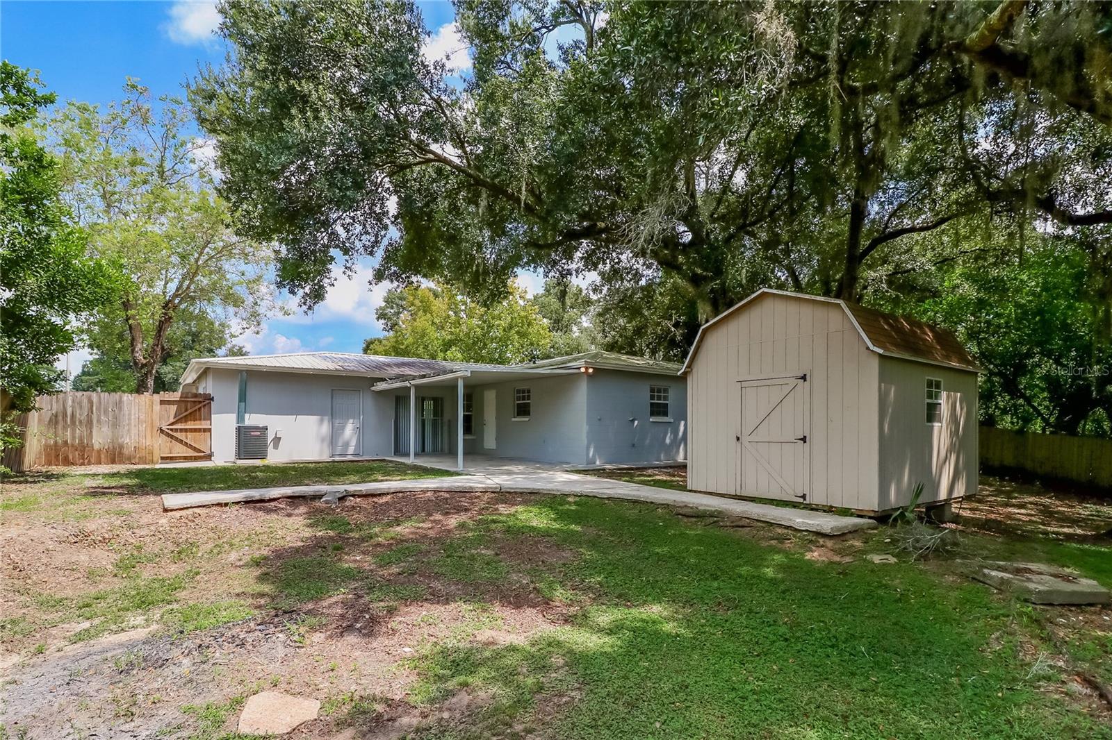 Image 14 of 16 For 7303 Willow Park Drive