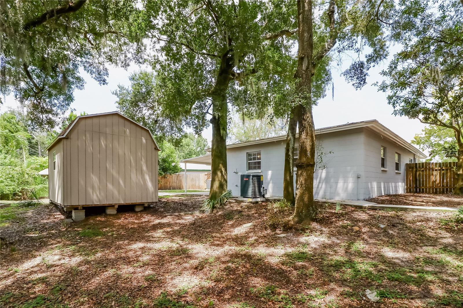 Image 15 of 16 For 7303 Willow Park Drive