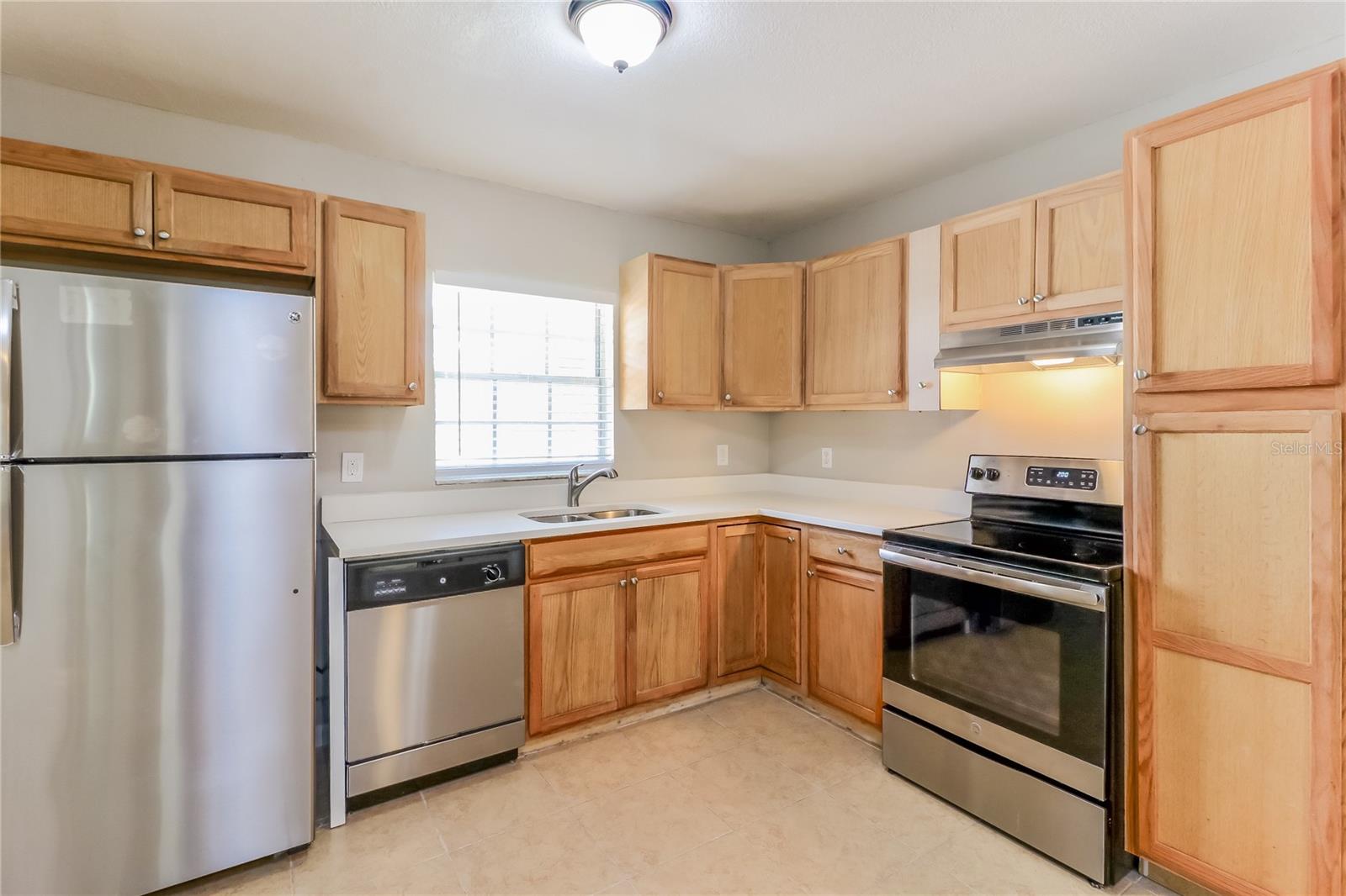 Image 4 of 16 For 7303 Willow Park Drive