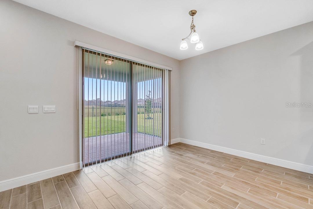 Image 17 of 48 For 18043 Millhouse Way