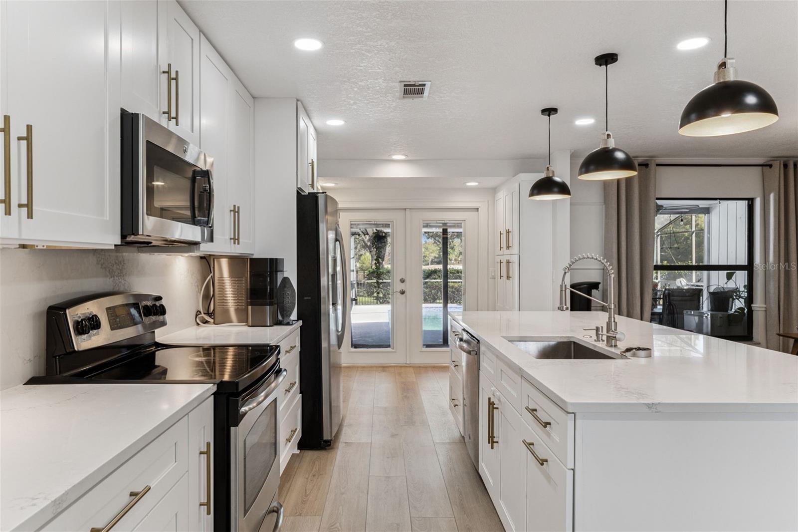 Image 12 of 44 For 1712 Golfside Drive