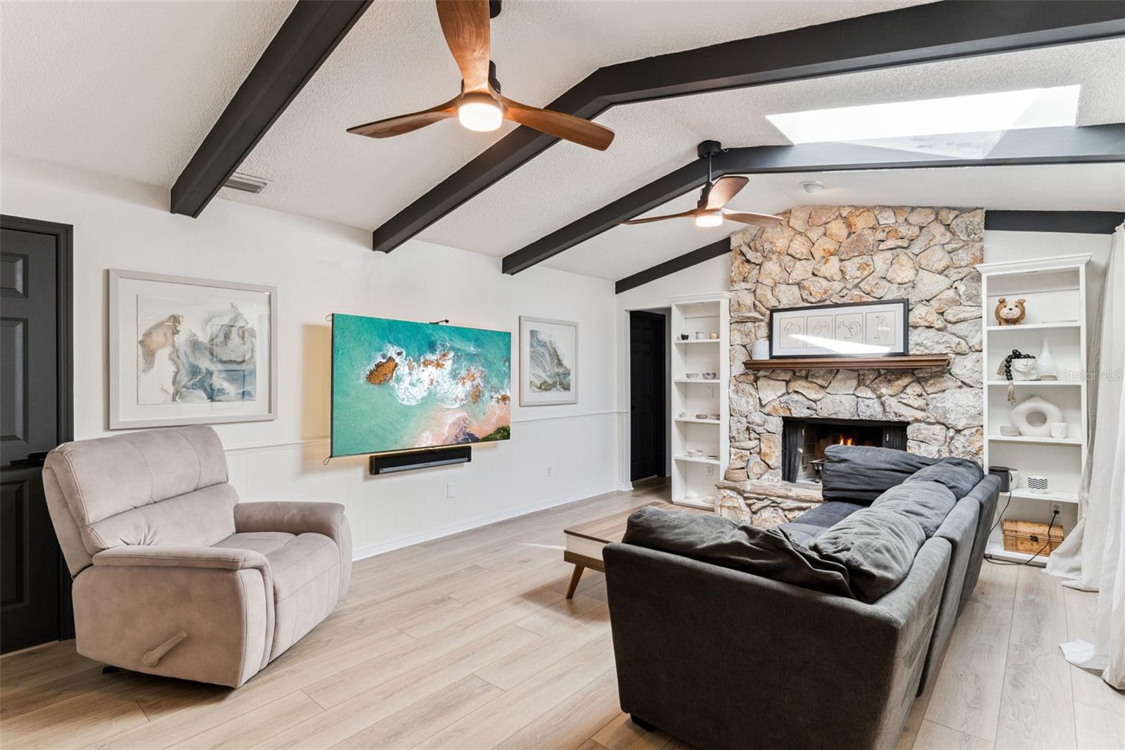 Image 17 of 44 For 1712 Golfside Drive