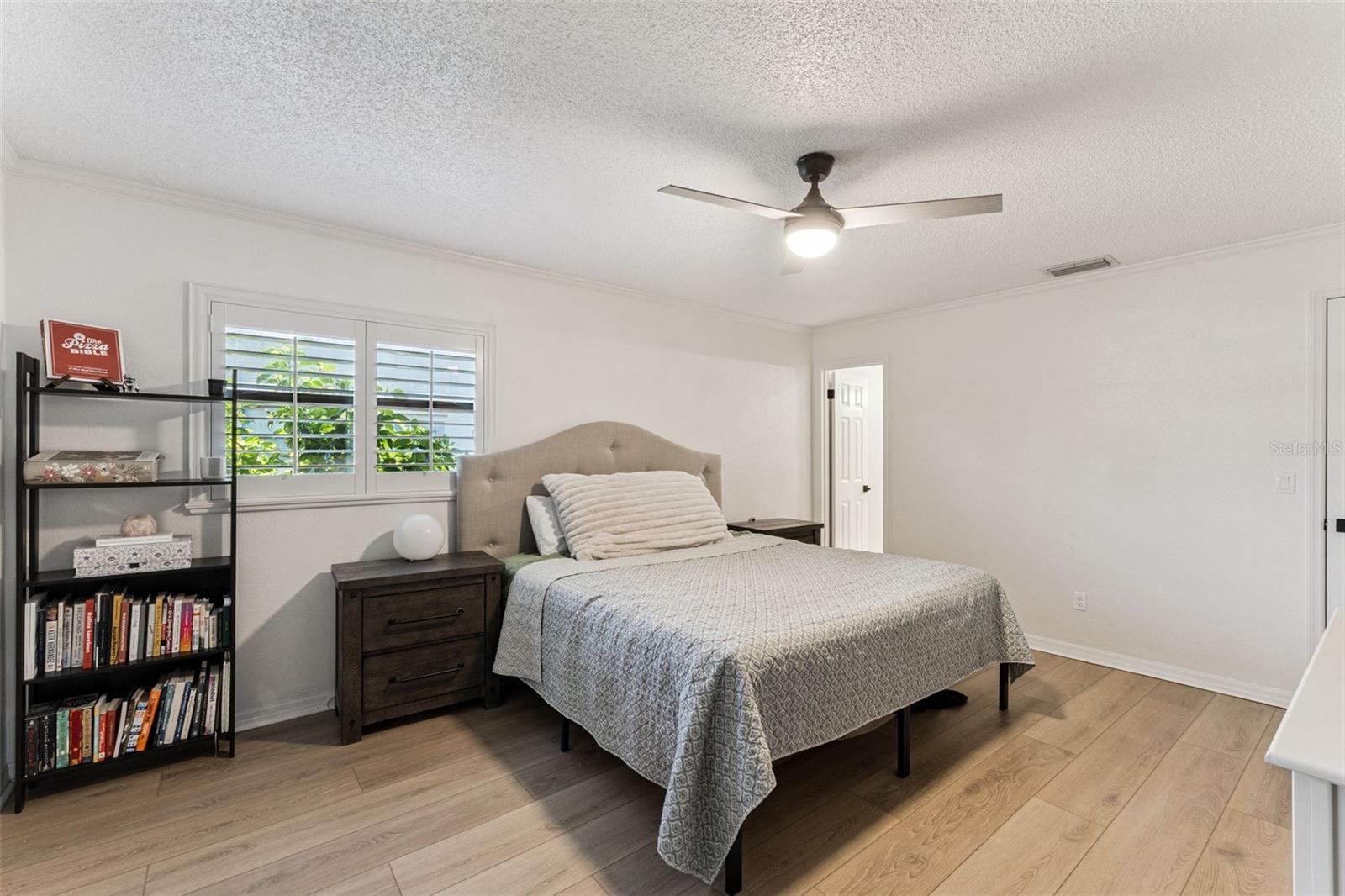 Image 20 of 44 For 1712 Golfside Drive