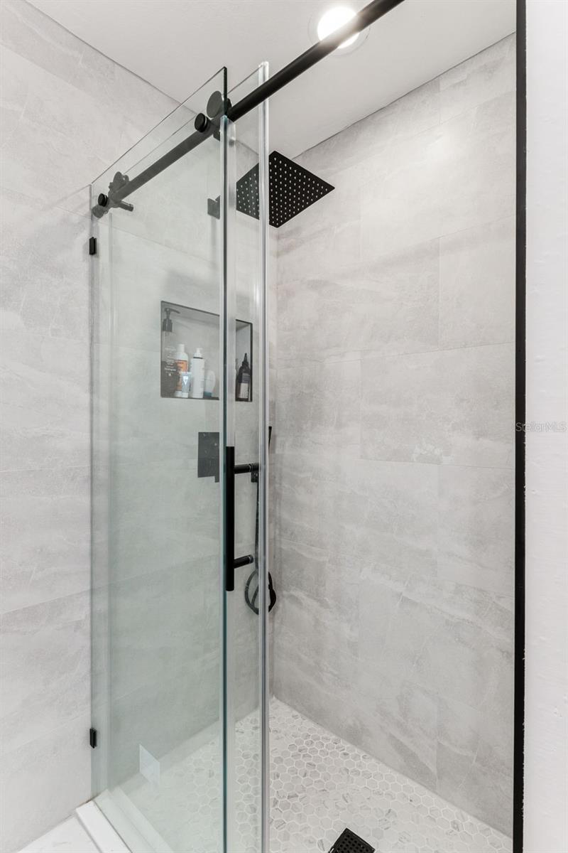 Image 24 of 44 For 1712 Golfside Drive