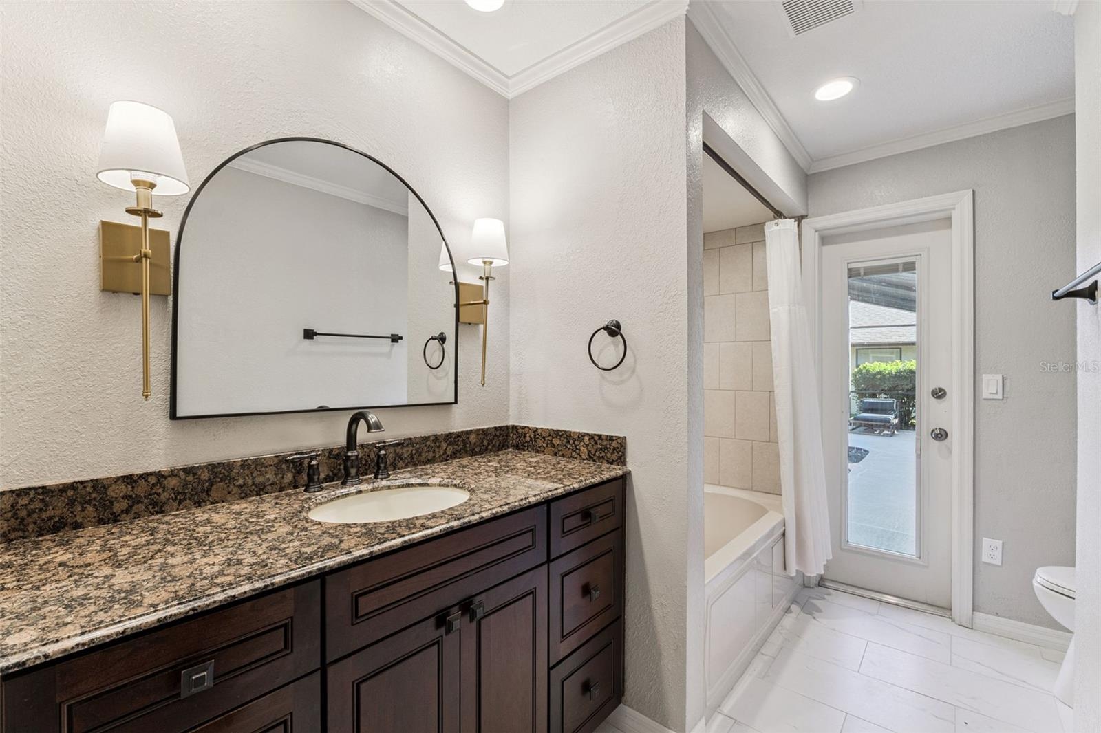 Image 30 of 44 For 1712 Golfside Drive