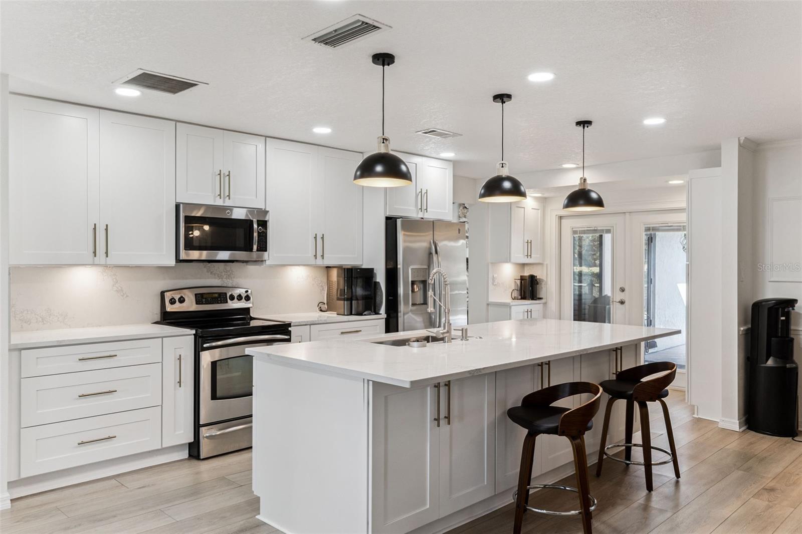 Image 6 of 44 For 1712 Golfside Drive