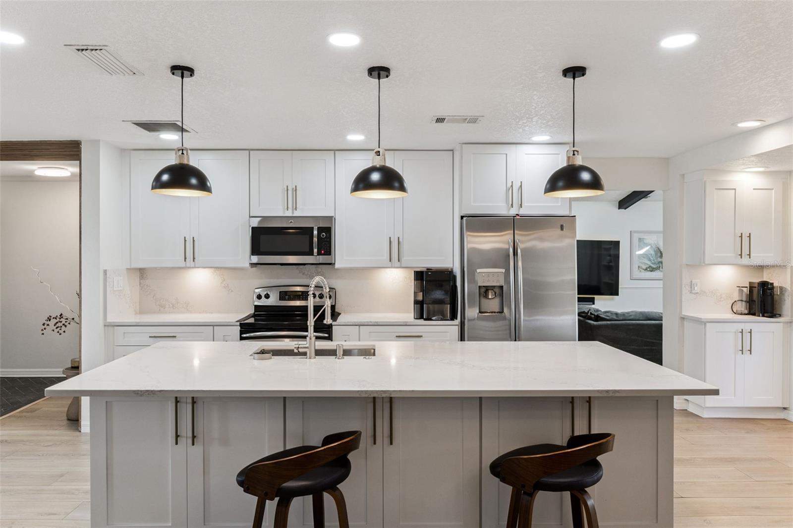 Image 8 of 44 For 1712 Golfside Drive