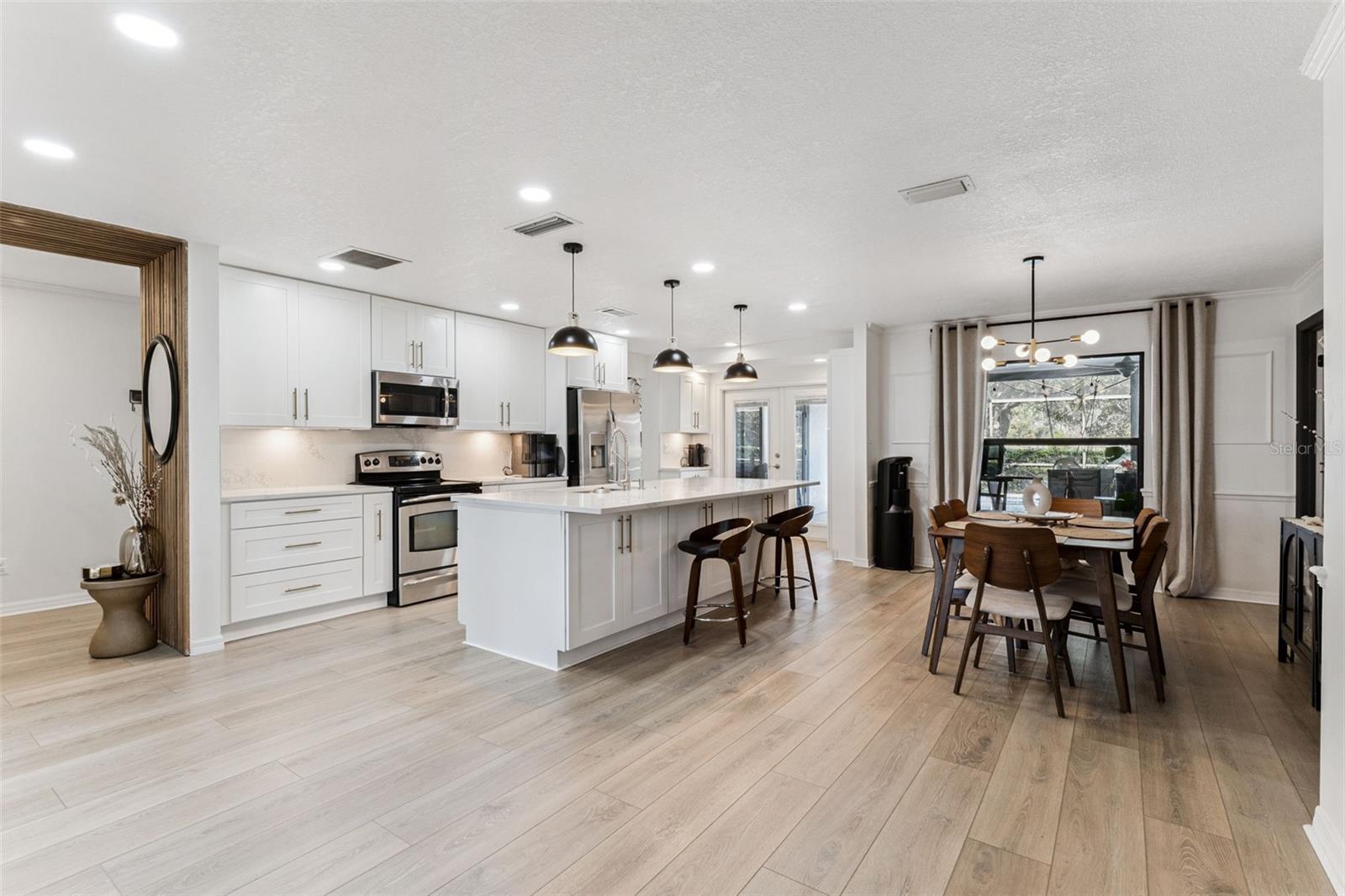 Image 9 of 44 For 1712 Golfside Drive