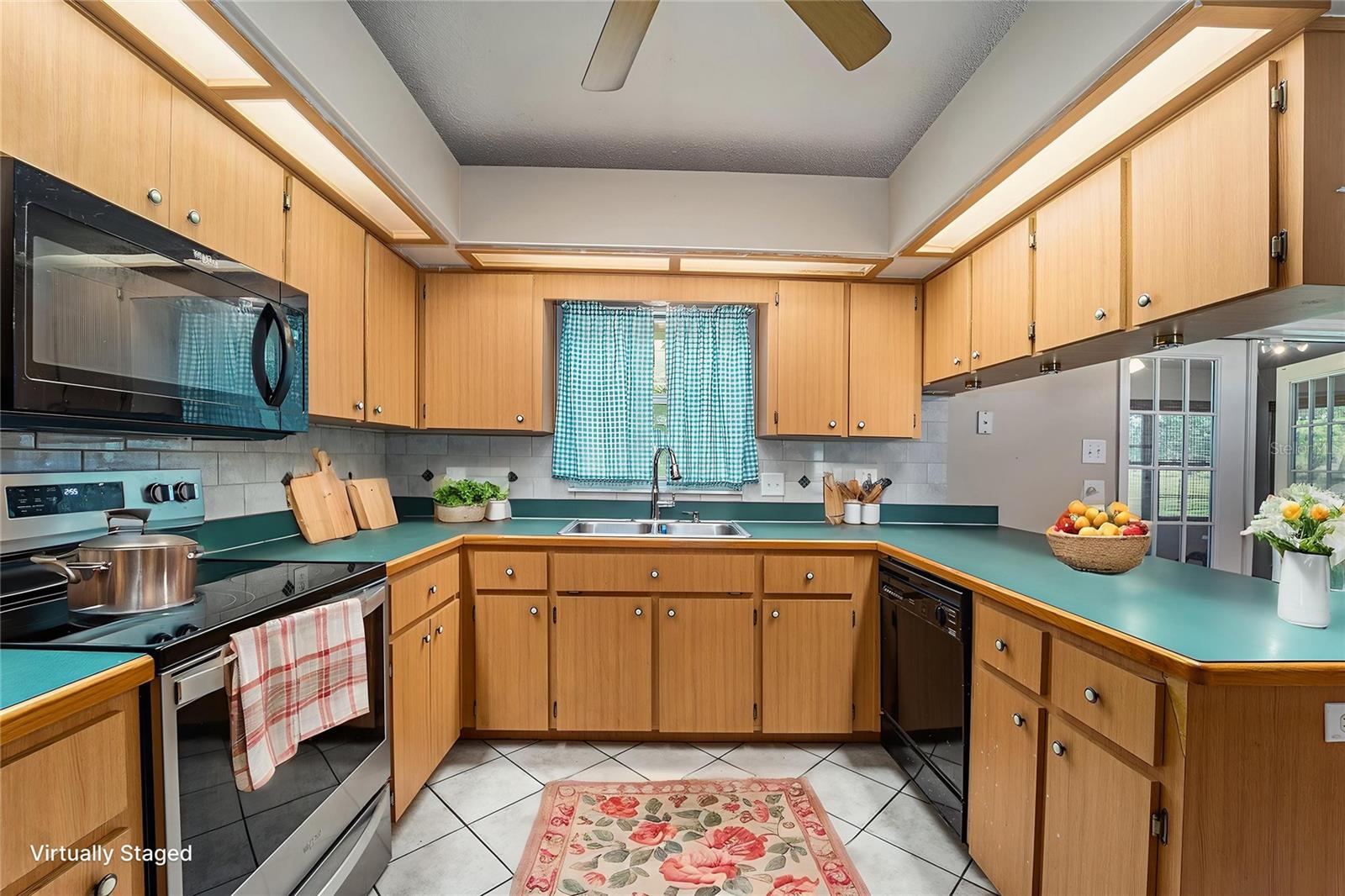 Image 14 of 35 For 518 Cr 312