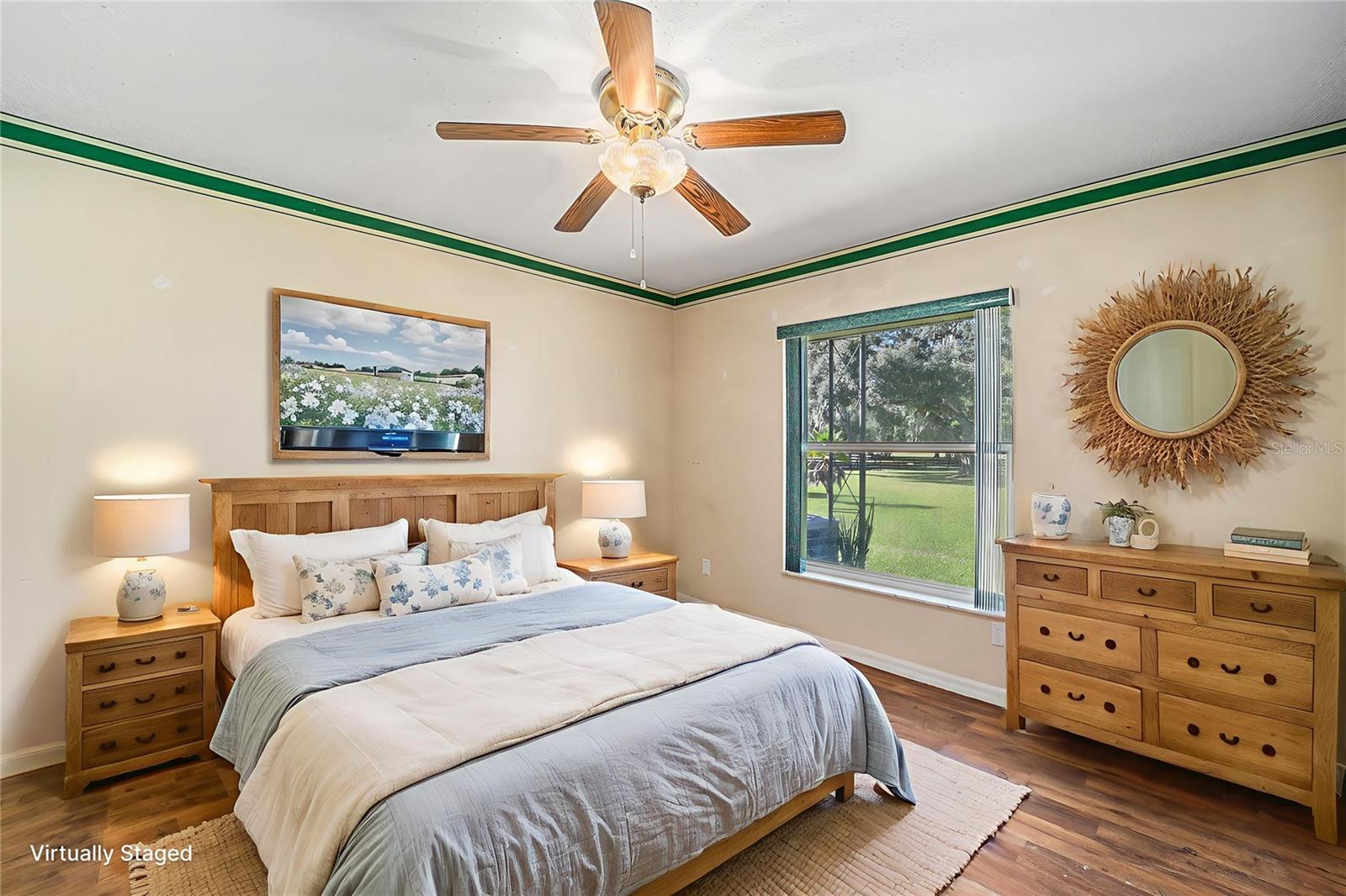 Image 26 of 35 For 518 Cr 312