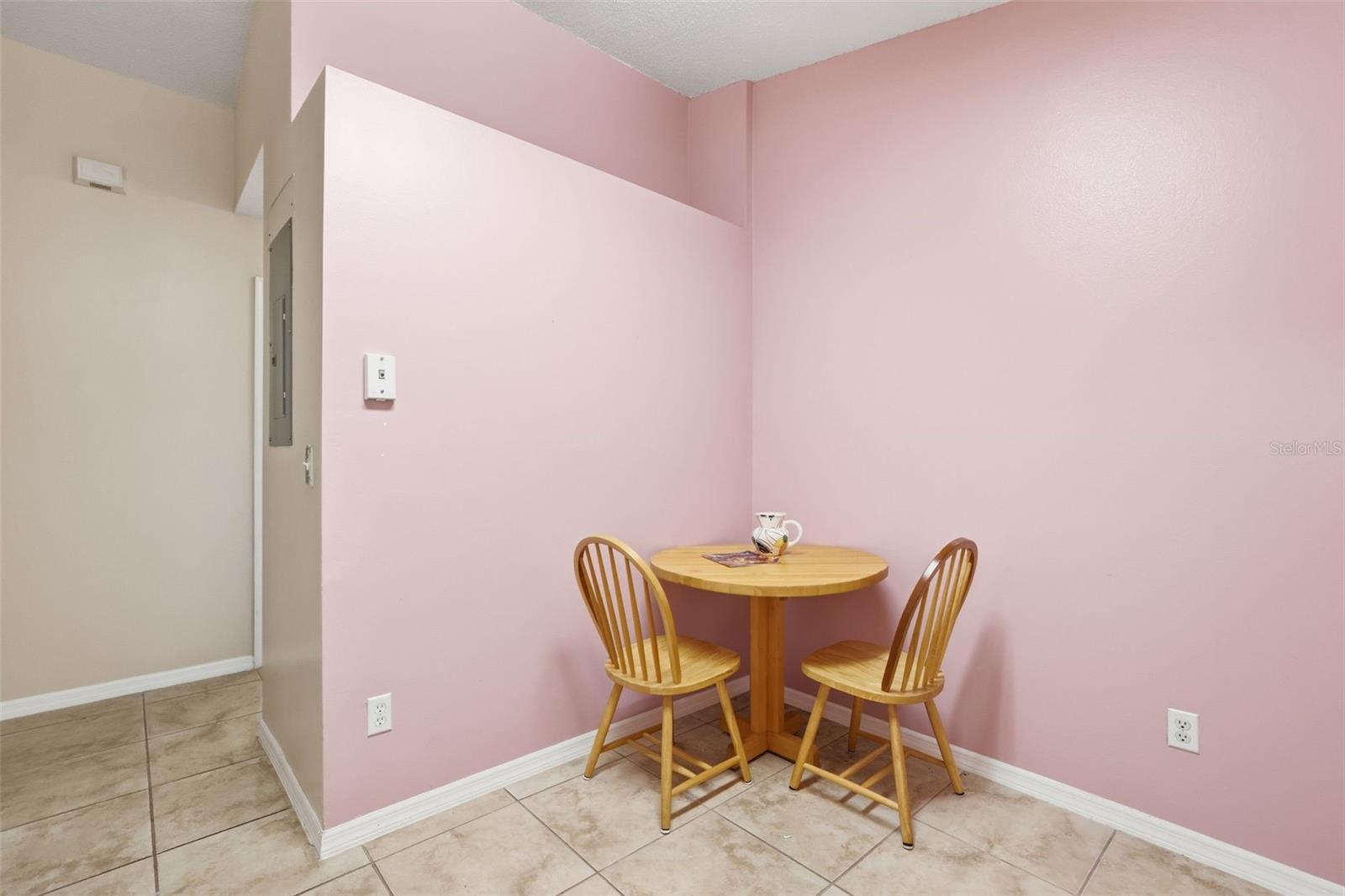 Image 17 of 35 For 270 San Gabriel Street