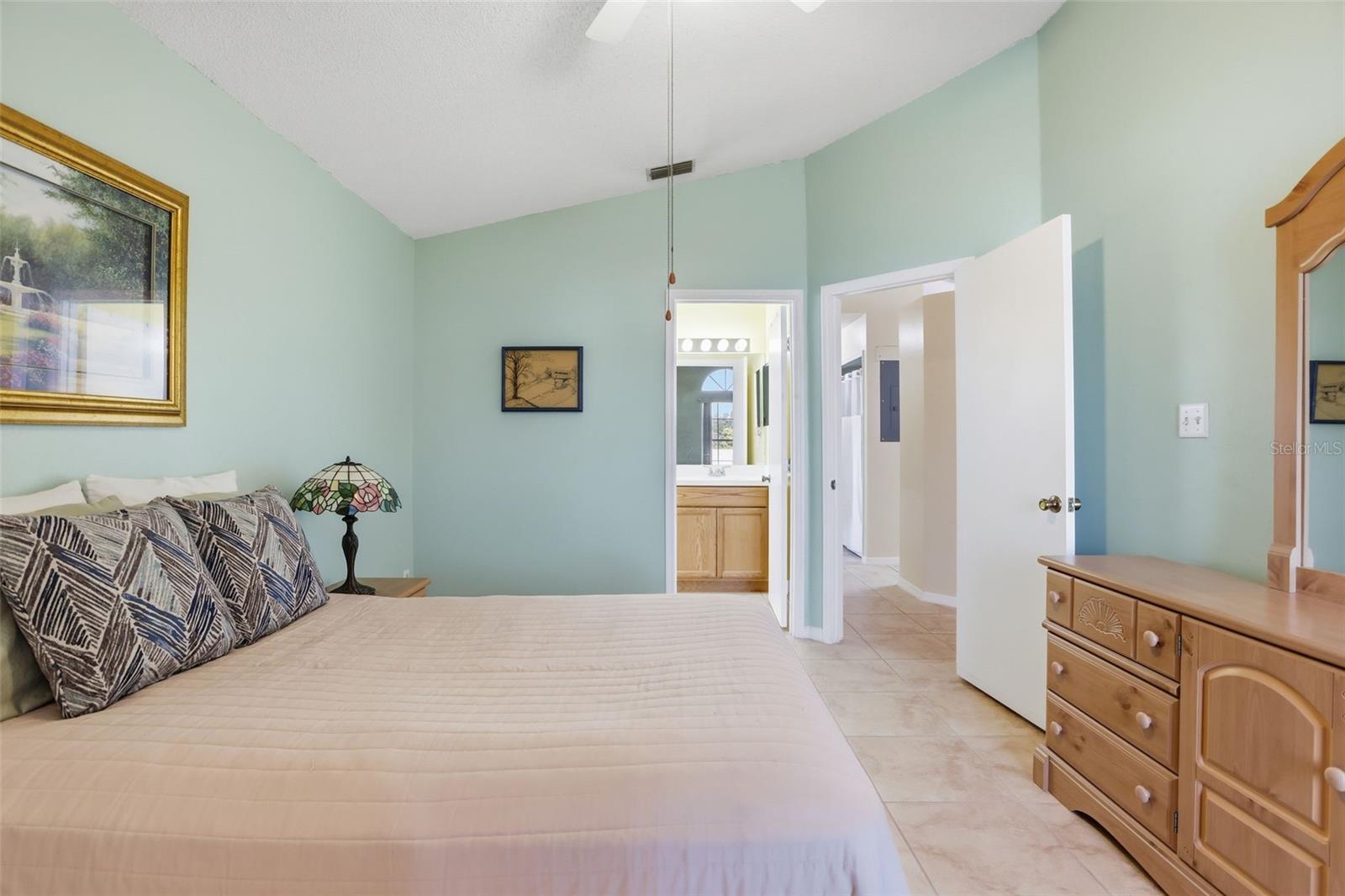 Image 21 of 35 For 270 San Gabriel Street