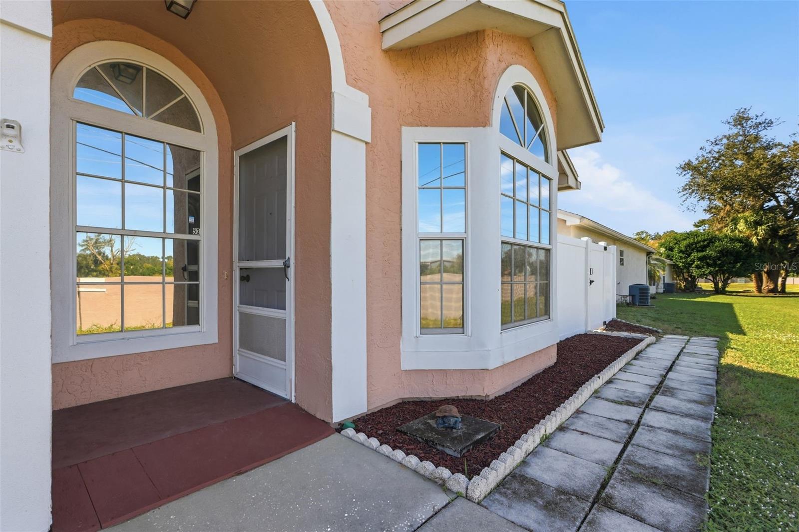 Image 6 of 35 For 270 San Gabriel Street