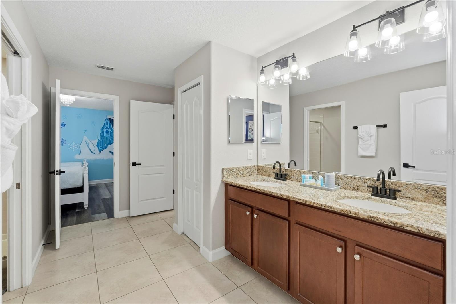 Image 36 of 59 For 1408 Moon Valley Drive