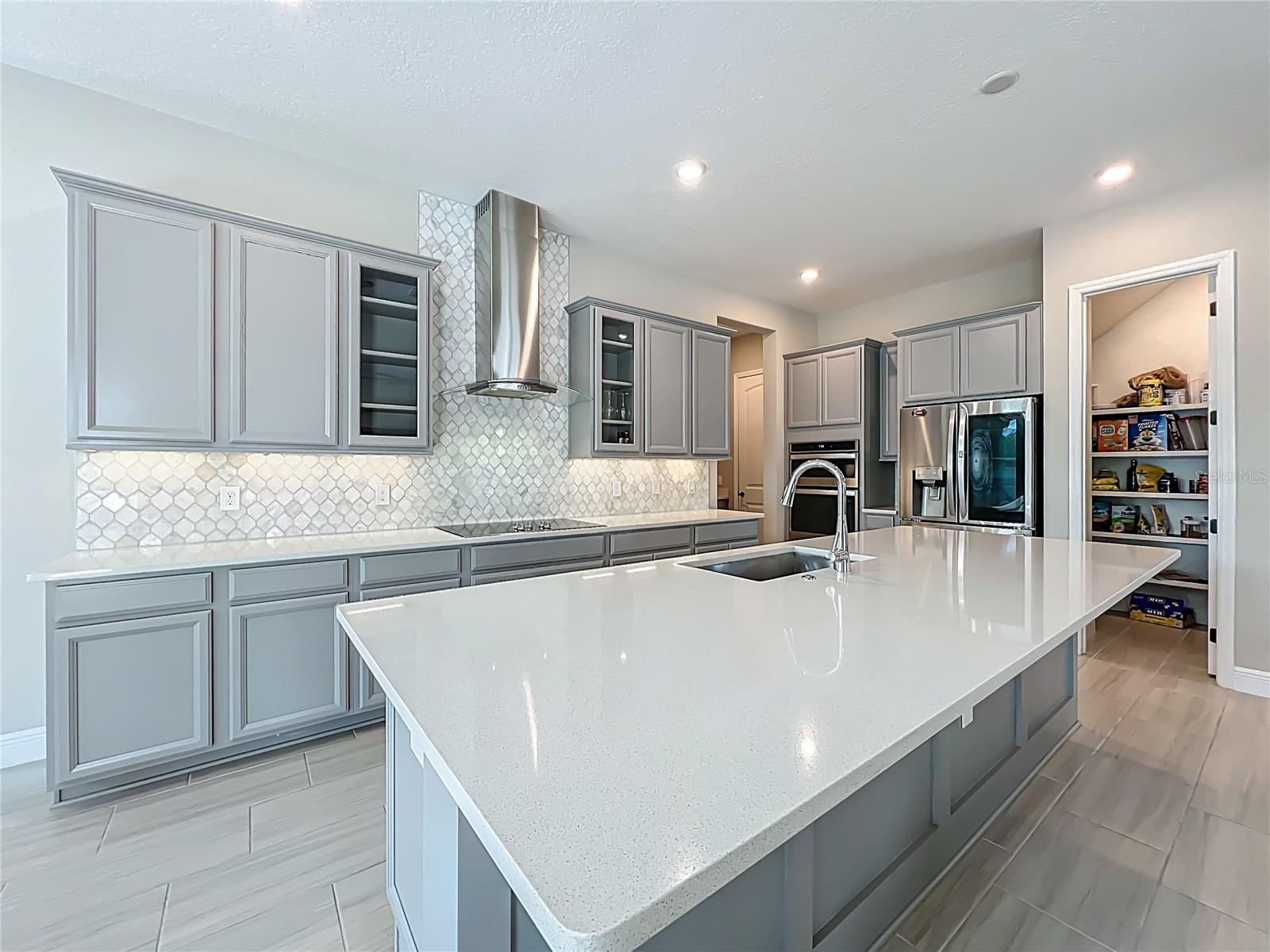 Image 23 of 72 For 9929 Summerlake Groves Street