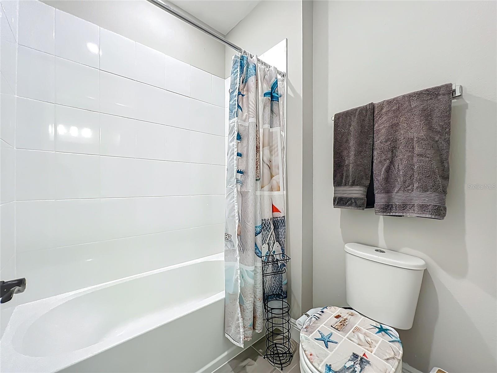 Image 49 of 72 For 9929 Summerlake Groves Street