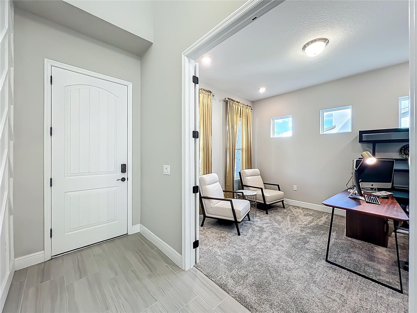 Image 6 of 72 For 9929 Summerlake Groves Street