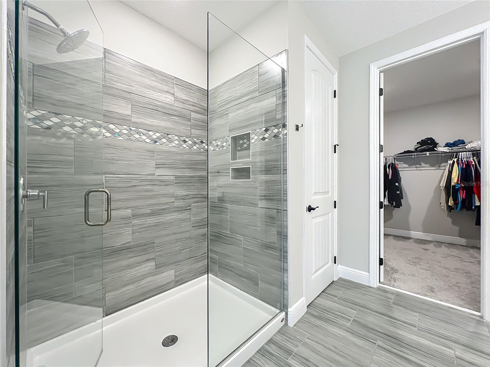 Image 60 of 72 For 9929 Summerlake Groves Street