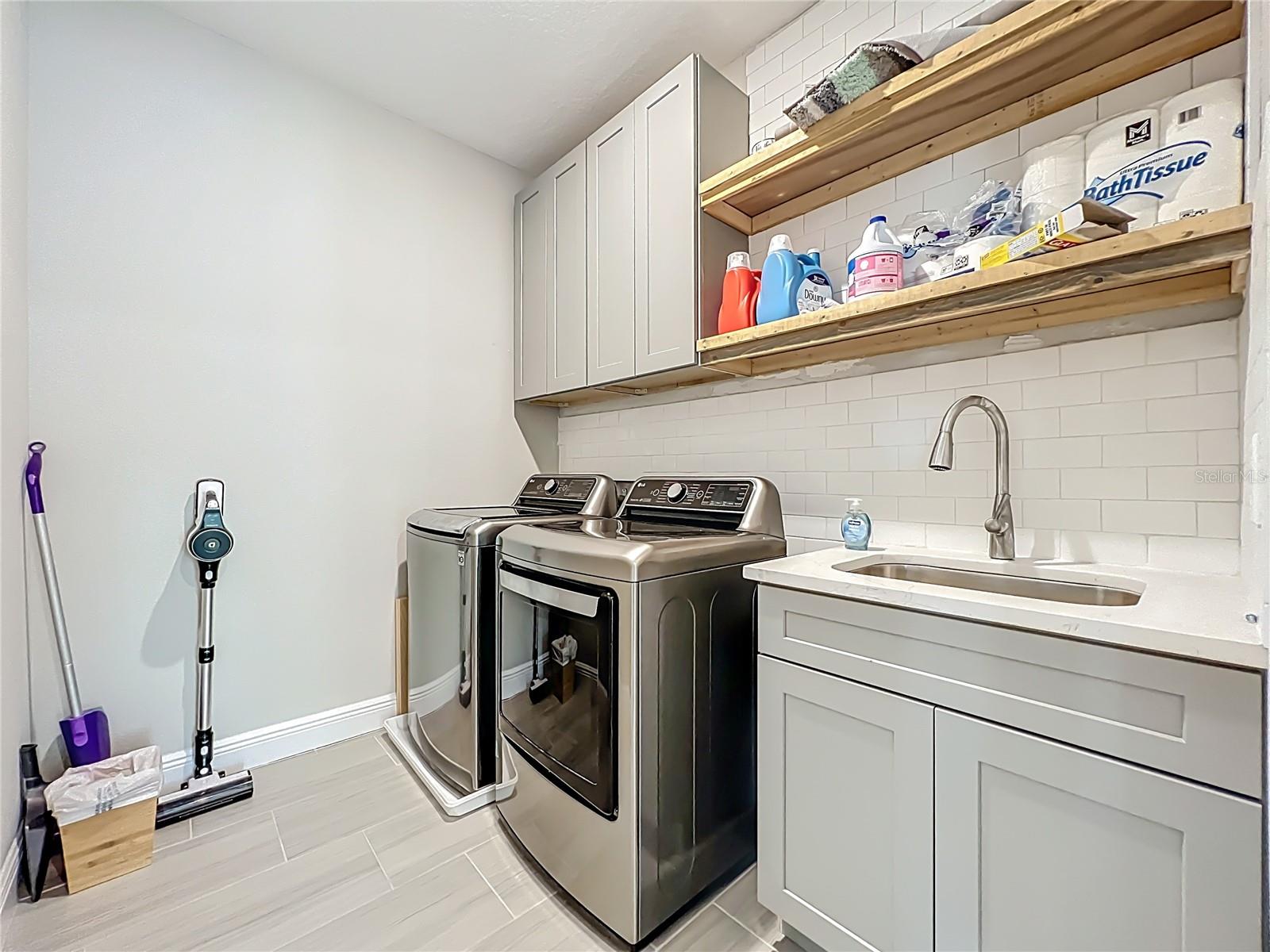 Image 64 of 72 For 9929 Summerlake Groves Street