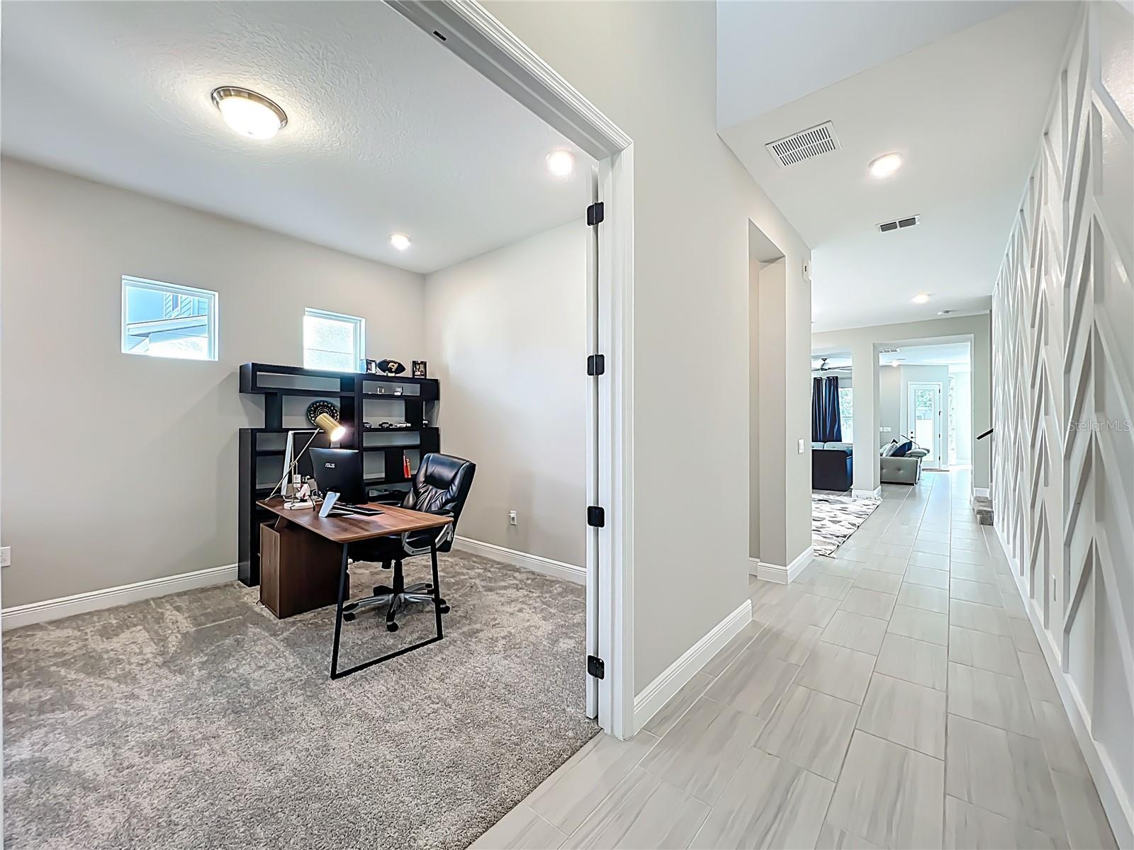 Image 7 of 72 For 9929 Summerlake Groves Street