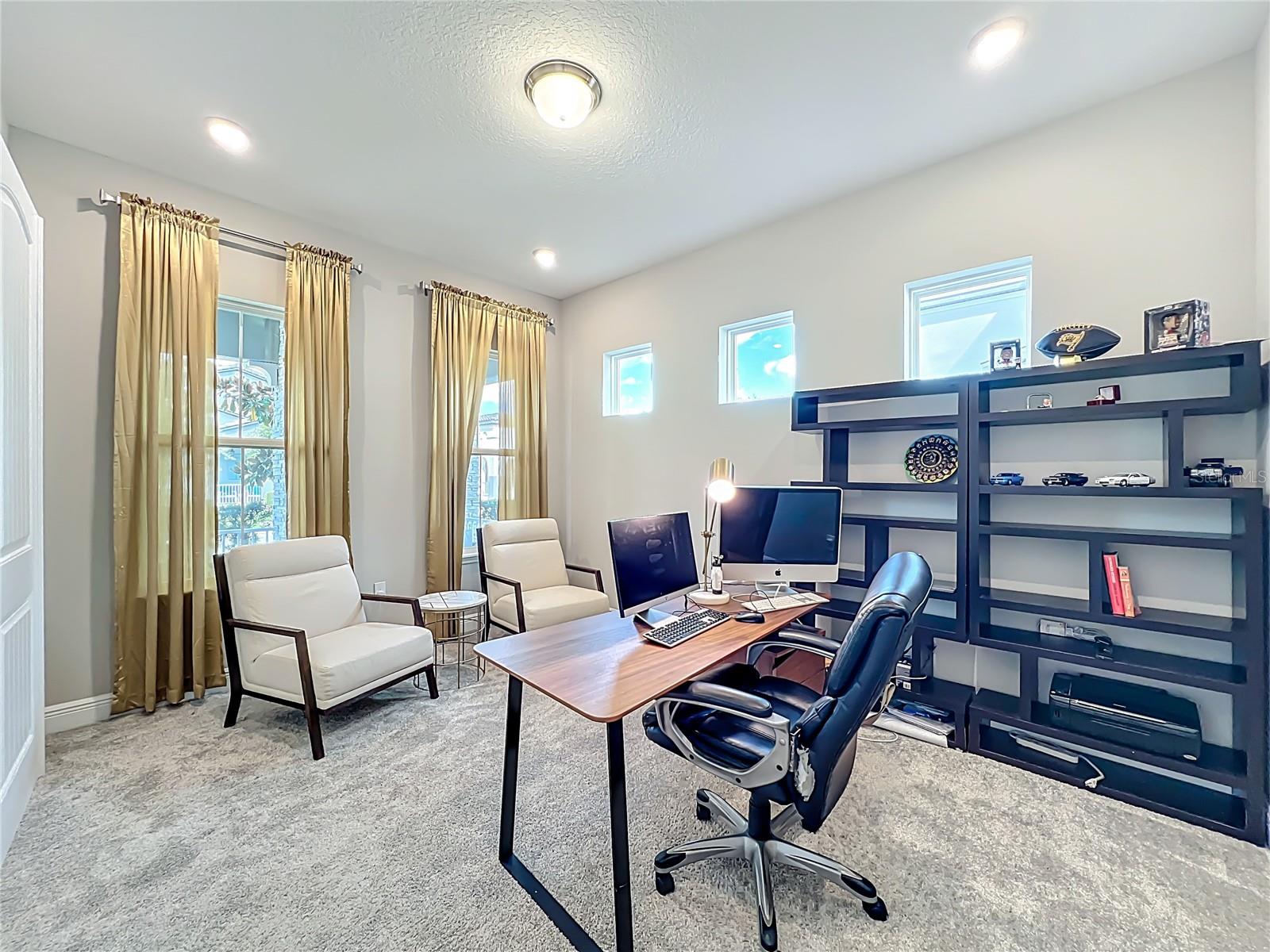 Image 9 of 72 For 9929 Summerlake Groves Street