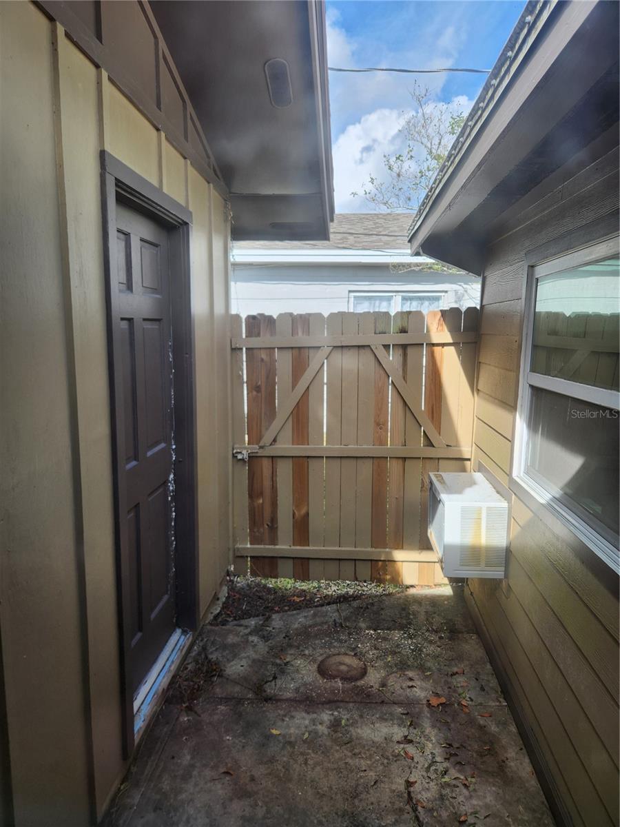 Image 15 of 16 For 4425 Fairview Avenue