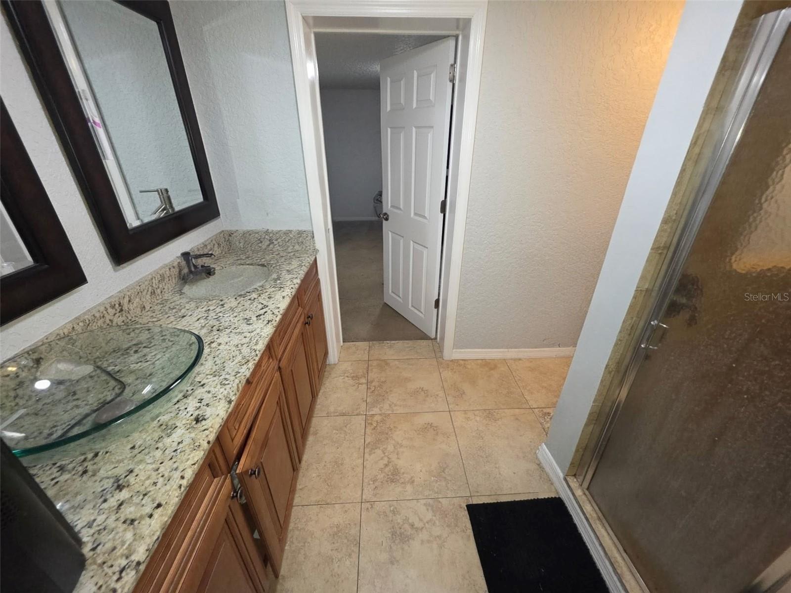 Image 5 of 9 For 4425 Fairview Avenue