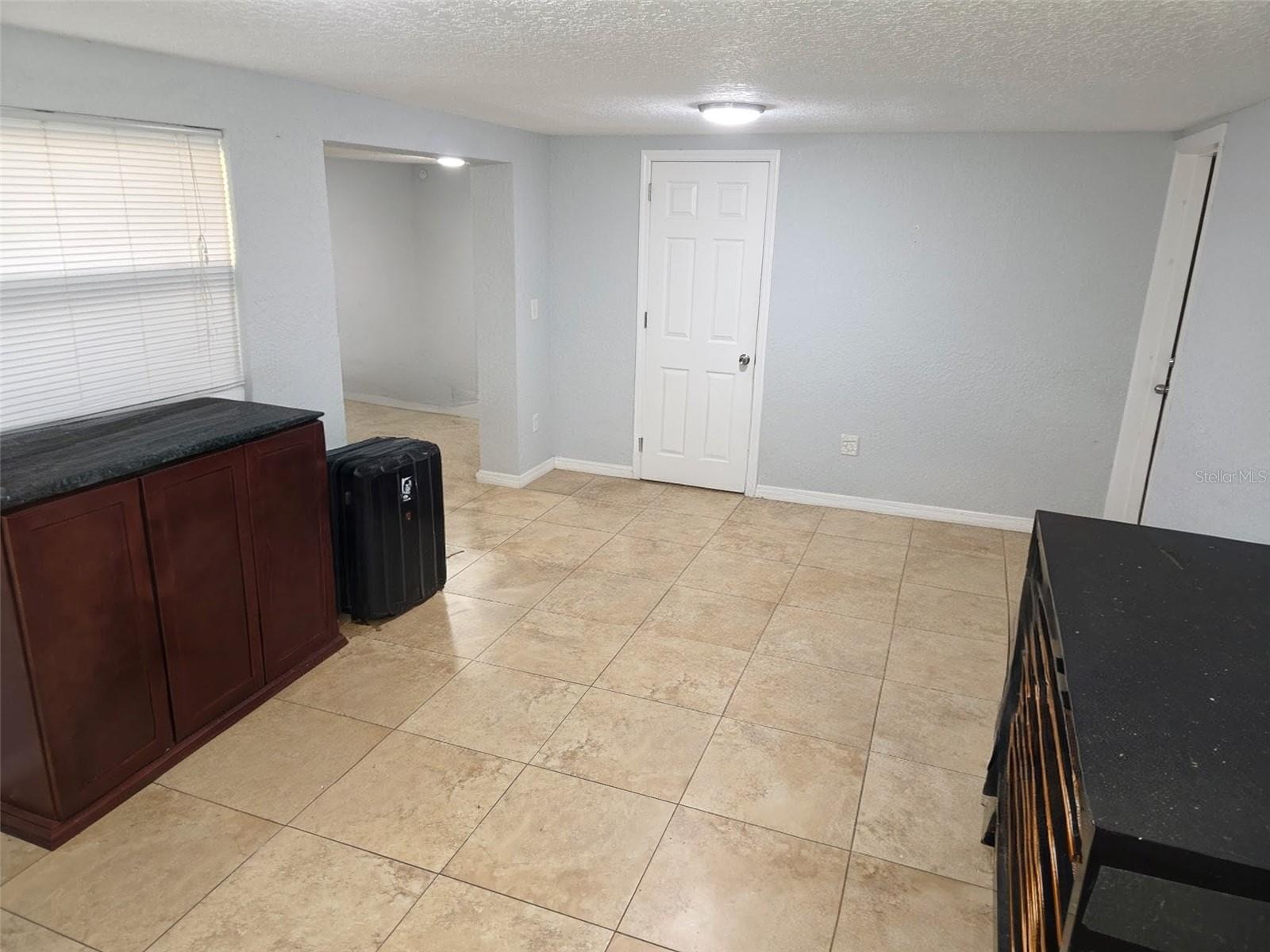 Image 8 of 9 For 4425 Fairview Avenue